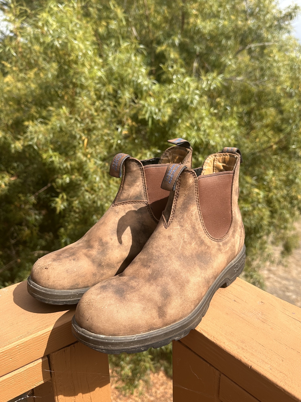 Blundstone Women's Brown Leather Pull-On Chukka Boots - Picture 3 of 3